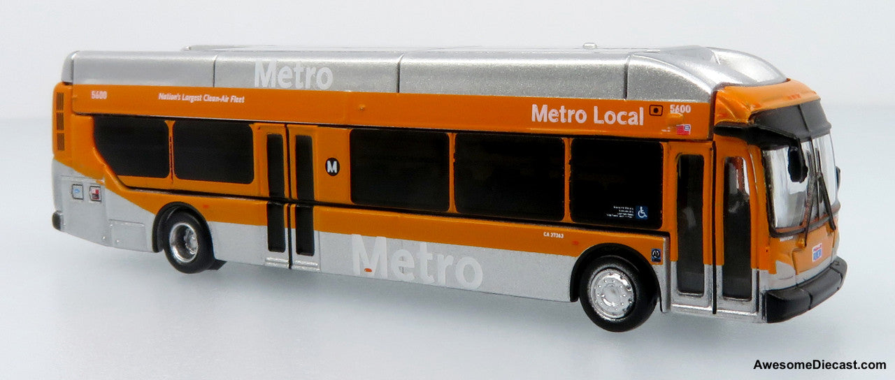 NFI Xcelsior XN40 Transit Bus: Los Angeles Metro 1:160 (N Scale
