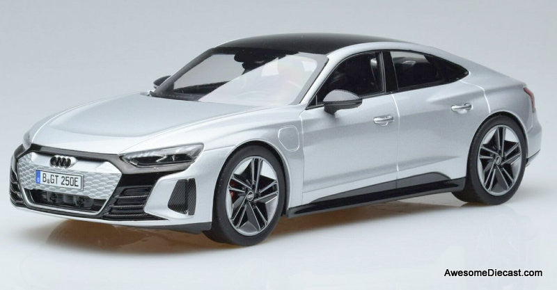 Norev 1:18 2021 Audi RS e-Tron GT, Metallic Silver – Awesome