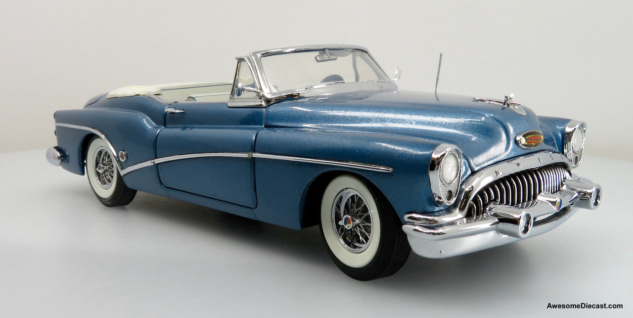 Danbury Mint 1:24 1953 Buick Skylark Convertible, Light Blue