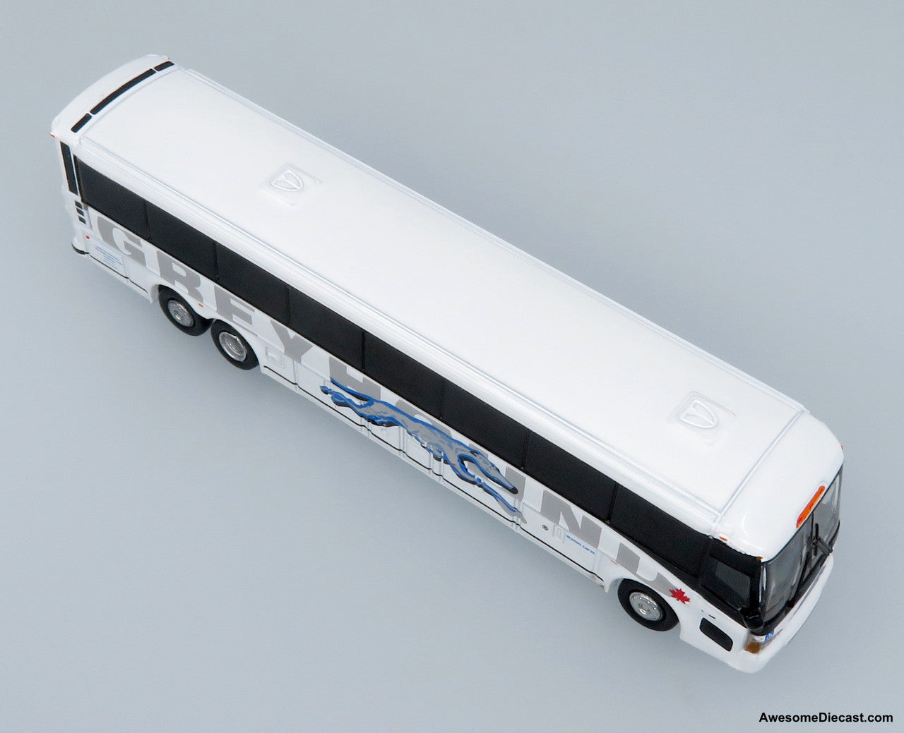MCI D4505 Motorcoach: Greyhound Shadow Trim 1:160 (N Scale) Diecast Model Bus by Iconic Replicas