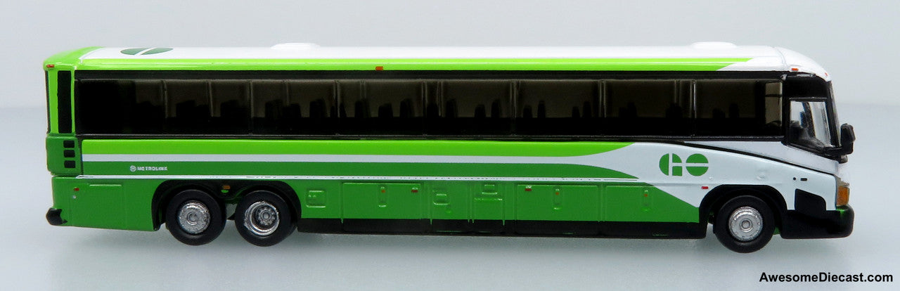 MCI D4505 Motorcoach: GO Transit 1:160 (N Scale) Diecast Model Bus by Iconic Replicas