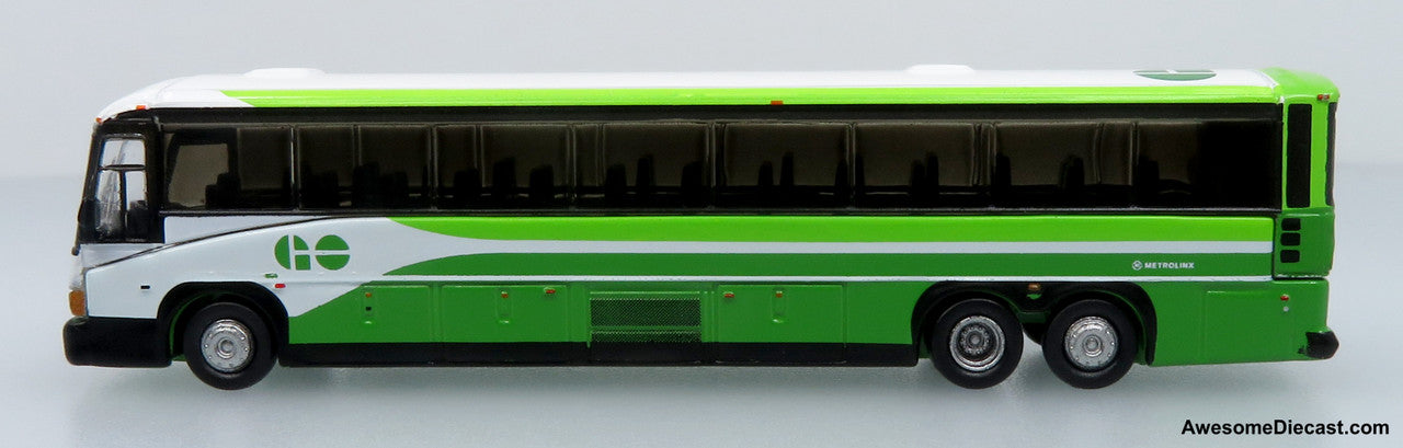 MCI D4505 Motorcoach: GO Transit 1:160 (N Scale) Diecast Model Bus by Iconic Replicas