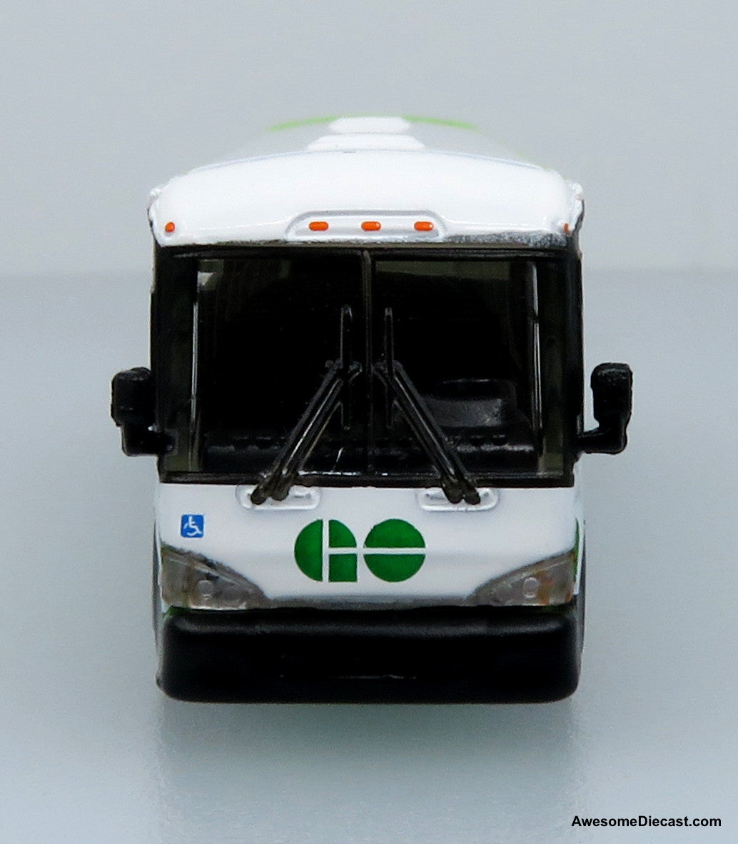 MCI D4505 Motorcoach: GO Transit 1:160 (N Scale) Diecast Model Bus by Iconic Replicas