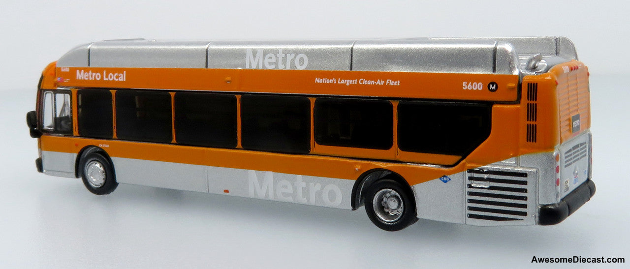 NFI Xcelsior XN40 Transit Bus: Los Angeles Metro 1:160 (N Scale) Diecast Model Bus by Iconic Replicas