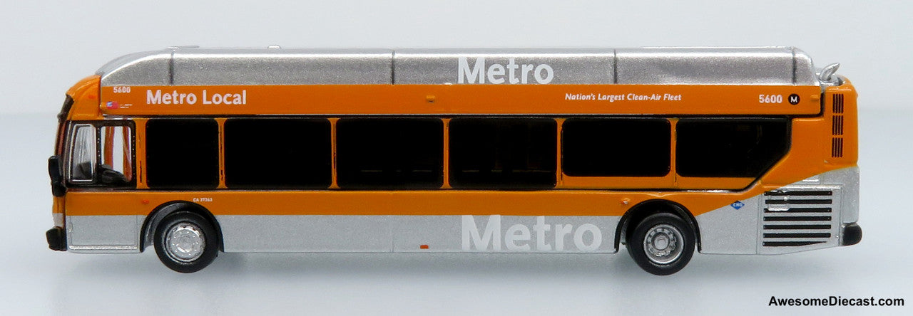 NFI Xcelsior XN40 Transit Bus: Los Angeles Metro 1:160 (N Scale) Diecast Model Bus by Iconic Replicas