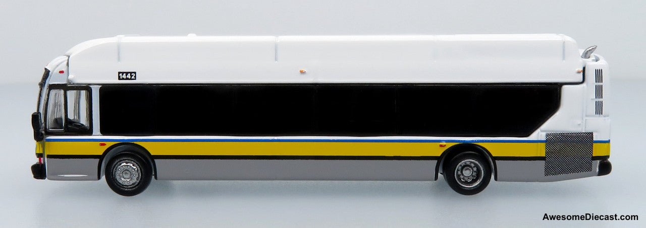 NFI Xcelsior XN40 Transit Bus: Yellow Stripe 1:160 (N Scale) Diecast Model Bus by Iconic Replicas