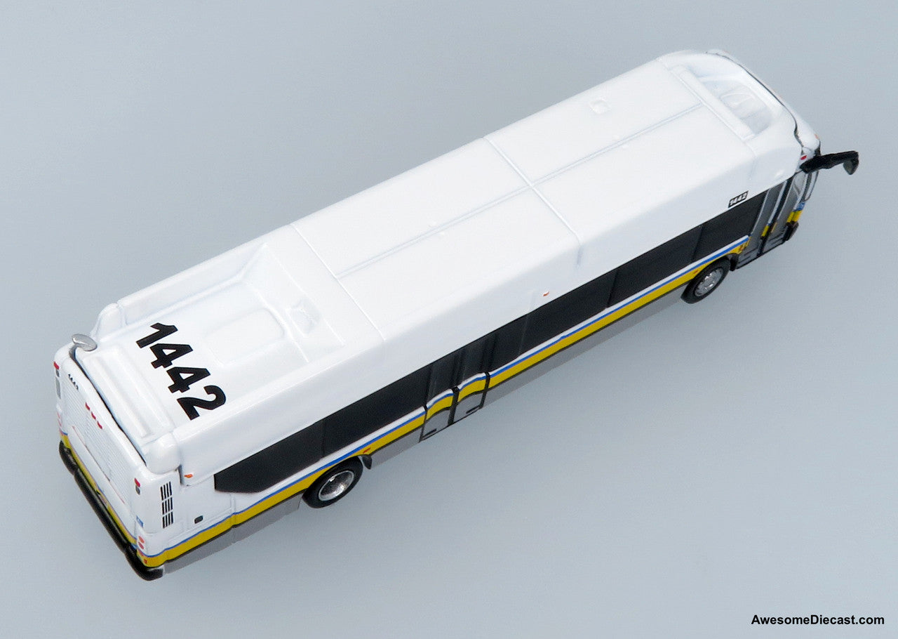 NFI Xcelsior XN40 Transit Bus: Yellow Stripe 1:160 (N Scale) Diecast Model Bus by Iconic Replicas