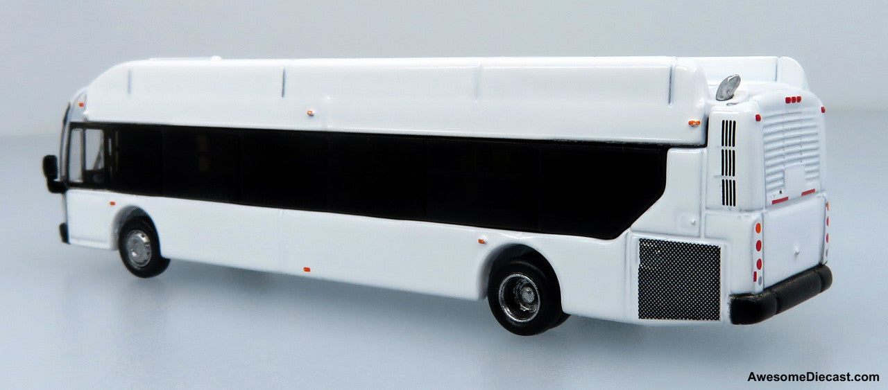 NFI Xcelsior XN40 Transit Bus: Blank White 1:160 (N Scale) Diecast Model Bus by Iconic Replicas