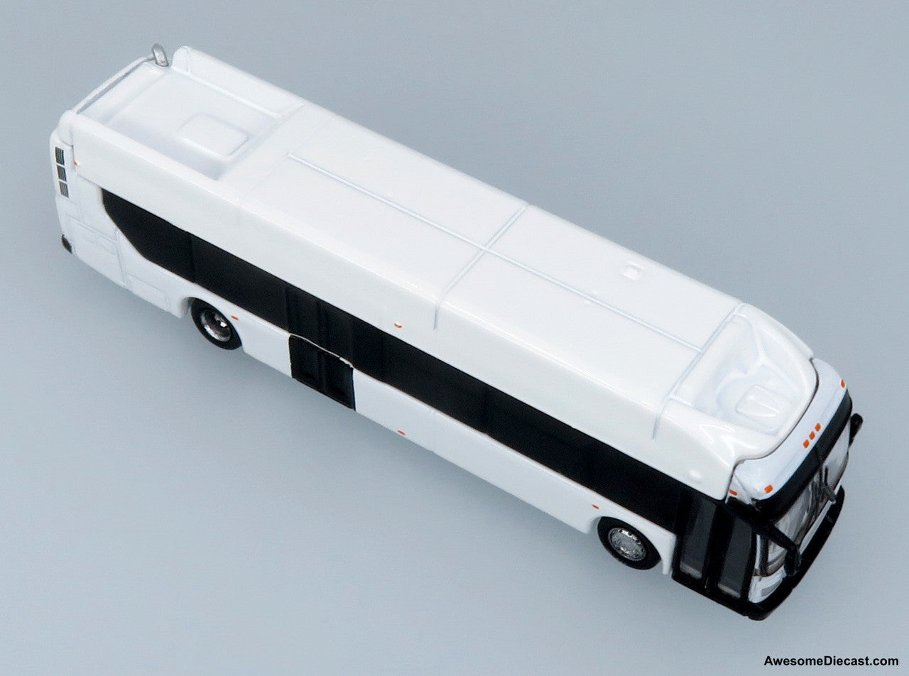 NFI Xcelsior XN40 Transit Bus: Blank White 1:160 (N Scale) Diecast Model Bus by Iconic Replicas