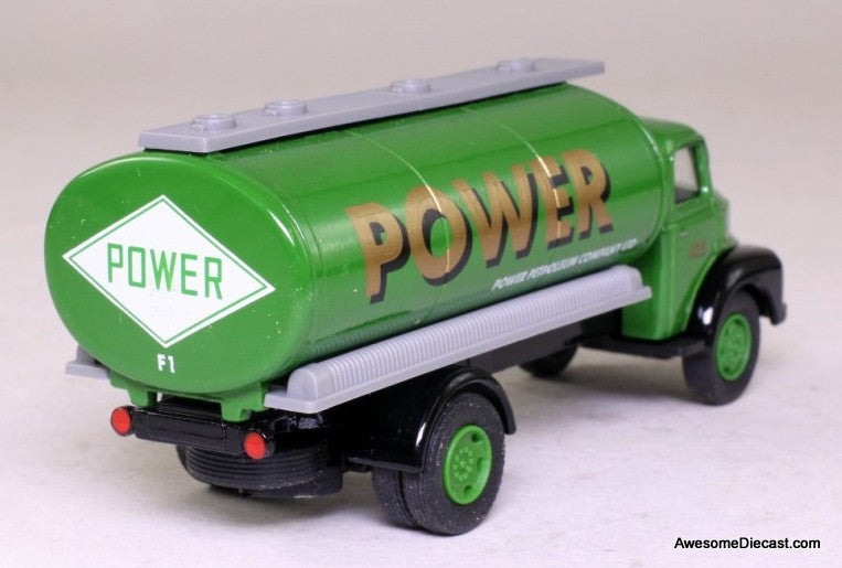 Lledo Vanguards 1:64 Leyland Comet Tanker: Power Petrol