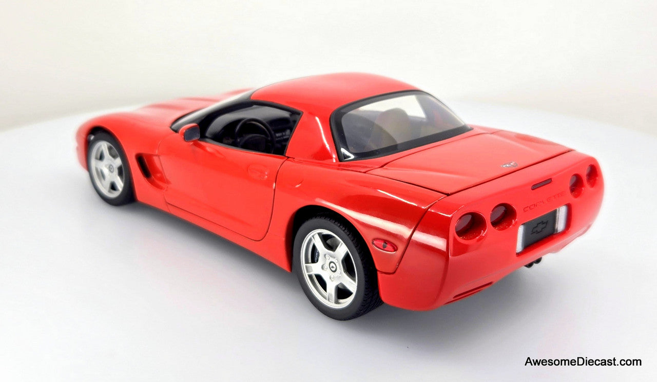 1999 Chevrolet Corvette Hard Top (Red) 1:18 Diecast Model by UT