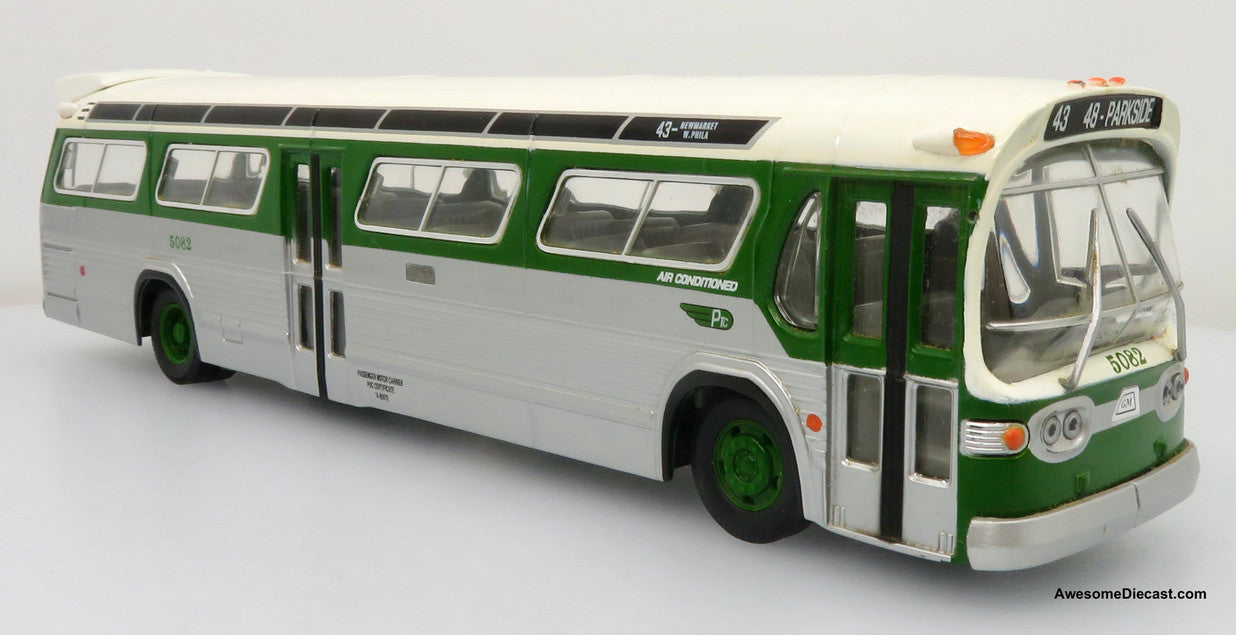 Corgi Classics 1:50 GM 5303 Fishbowl Bus: Philadelphia Transportation Company (PTC), Philadelphia