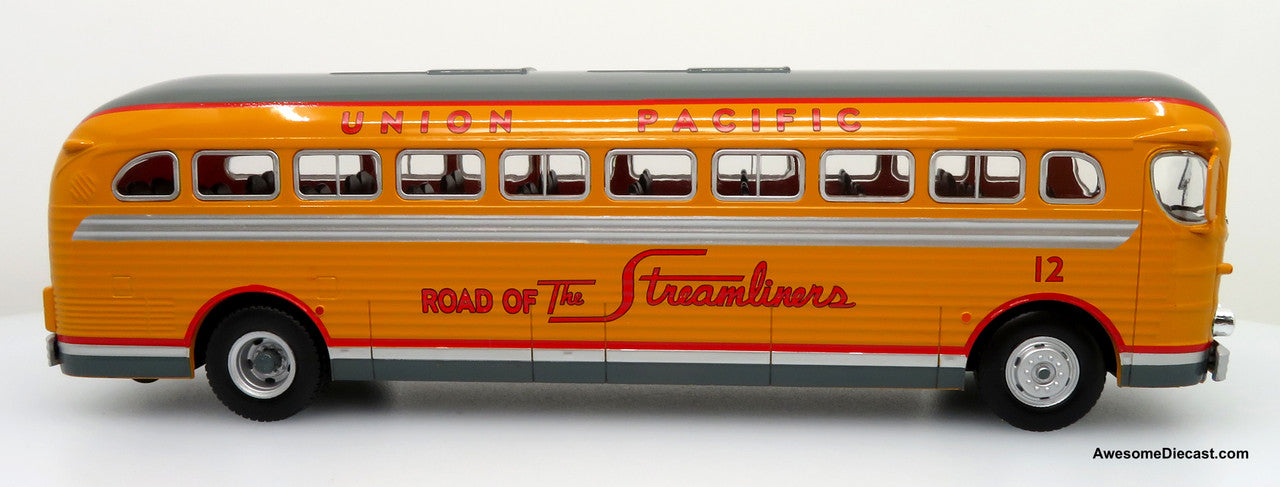 Iconic Replicas 1:43 GM PD4151 Silversides Coach: Union Pacific Railroad