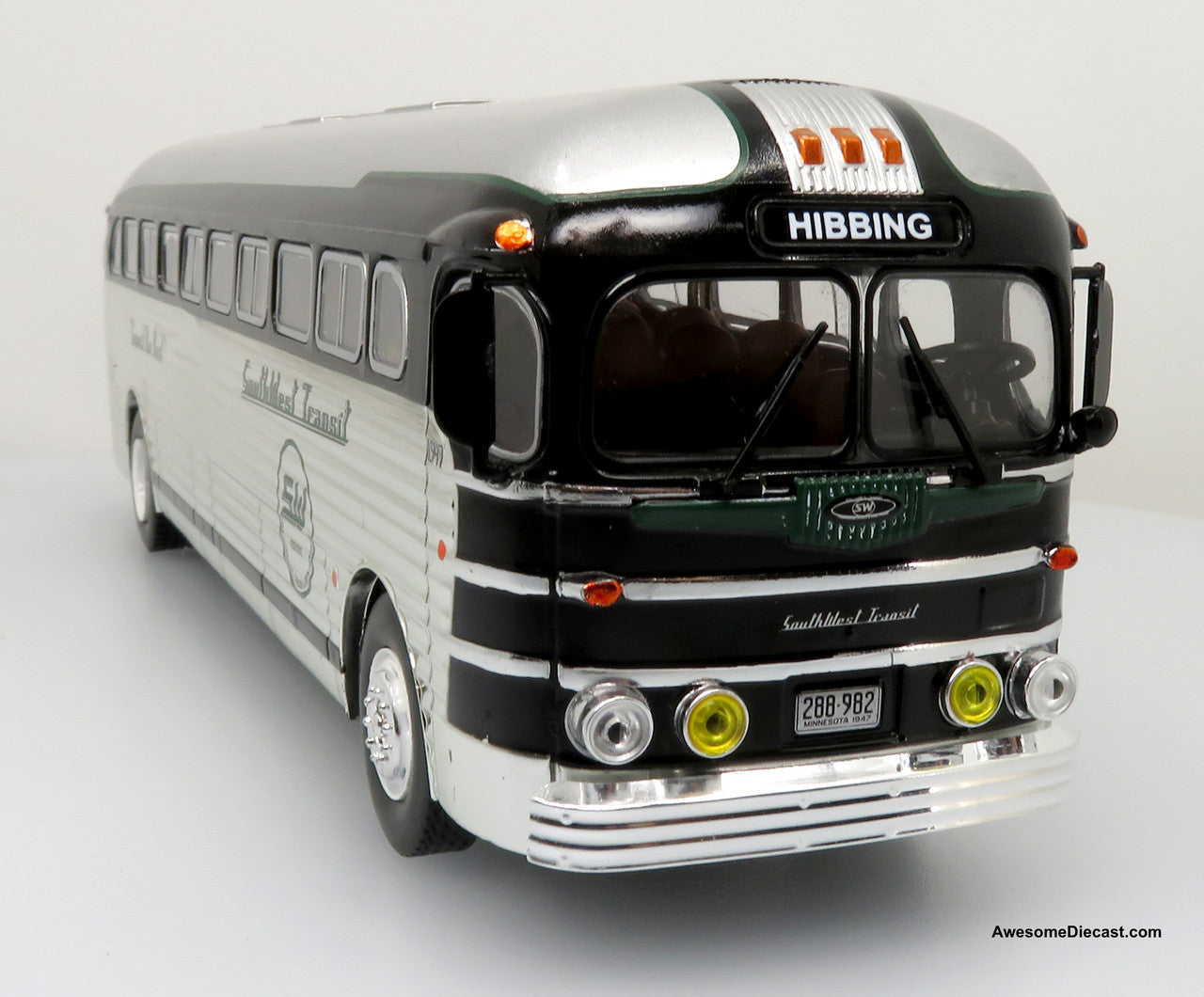 Iconic Replicas 1:43 GM PD4151 Silversides Coach: Southwest Transit