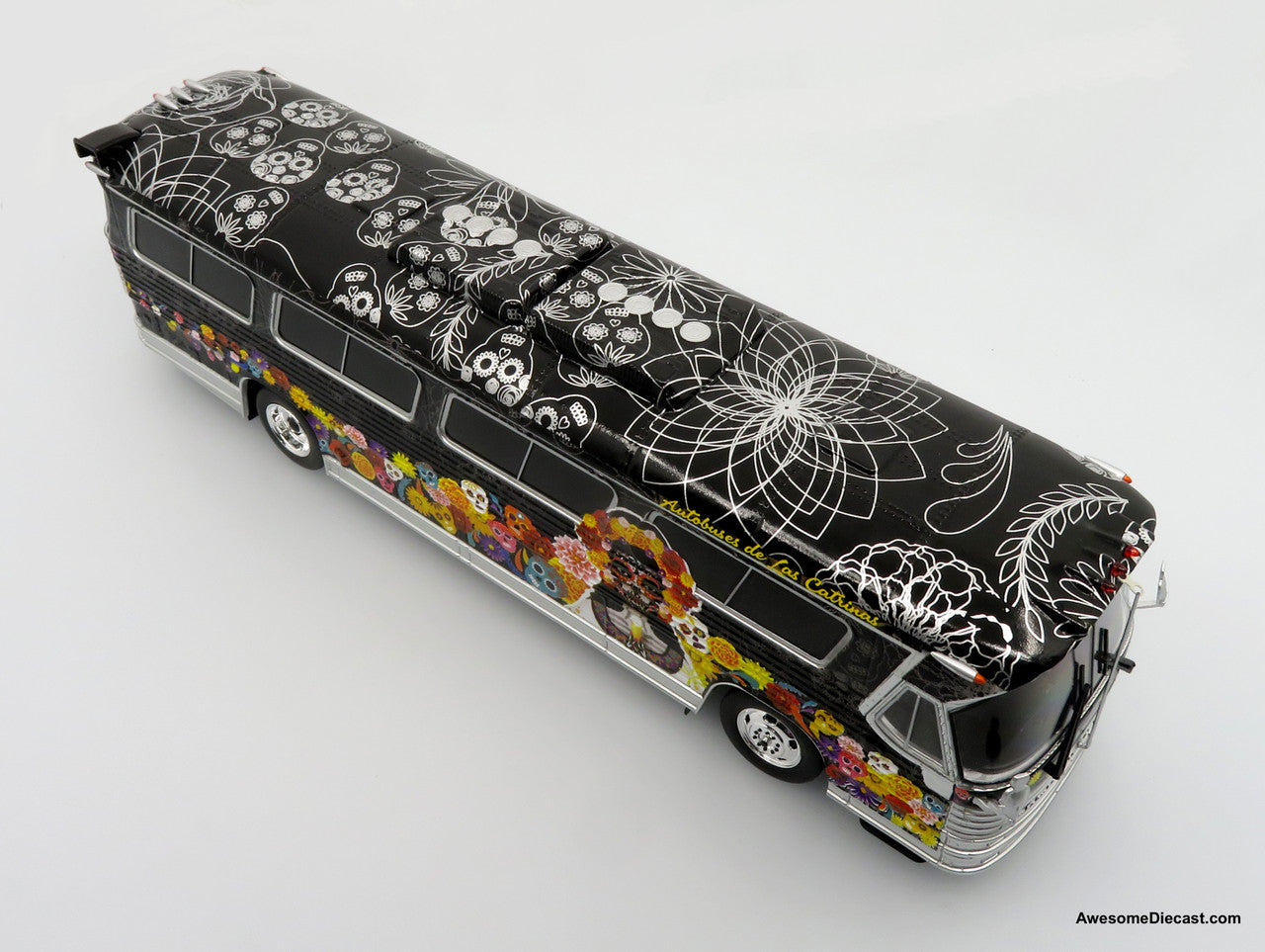 1980 Dina Olimpico Coach - Las Catrinas - 1:43 Diecast Bus Model by Iconic Replicas