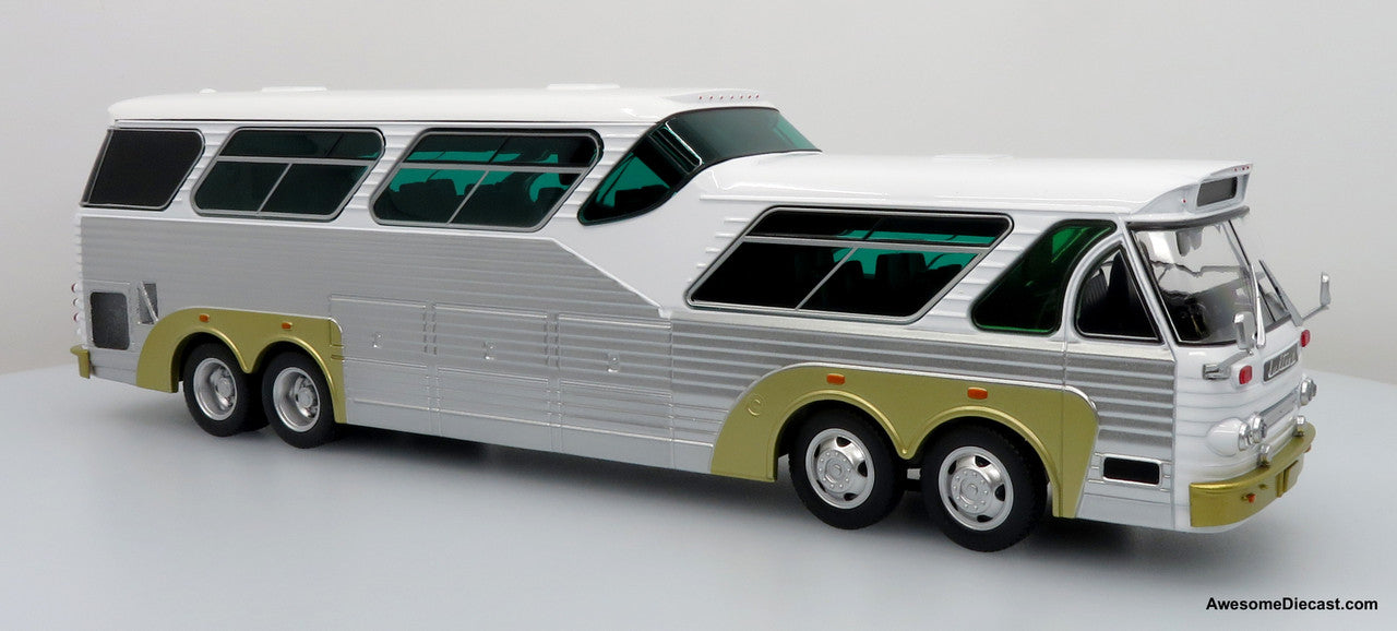 Sultana TM 44-18 SP Panoramico Coach - Blank White (Silver/Green) 1:43 Diecast Bus by Iconic Replicas