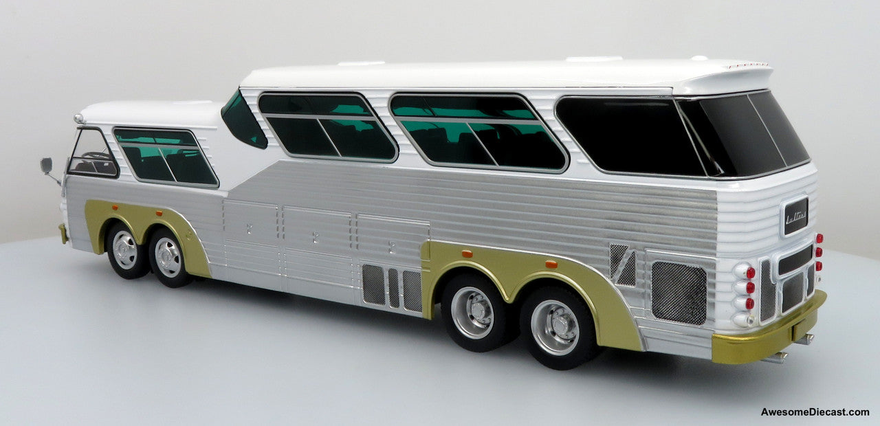 Sultana TM 44-18 SP Panoramico Coach - Blank White (Silver/Green) 1:43 Diecast Bus by Iconic Replicas