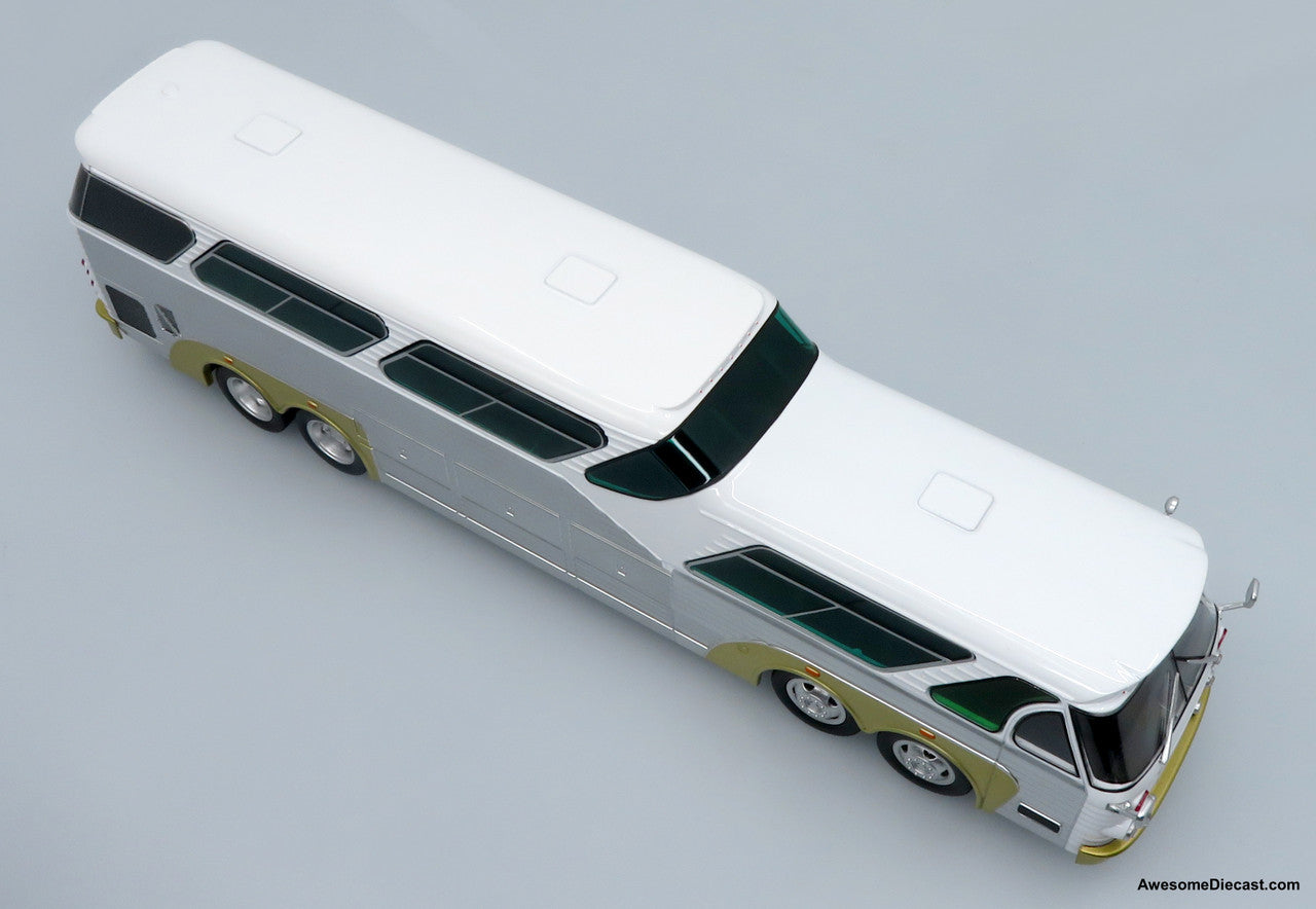 Sultana TM 44-18 SP Panoramico Coach - Blank White (Silver/Green) 1:43 Diecast Bus by Iconic Replicas