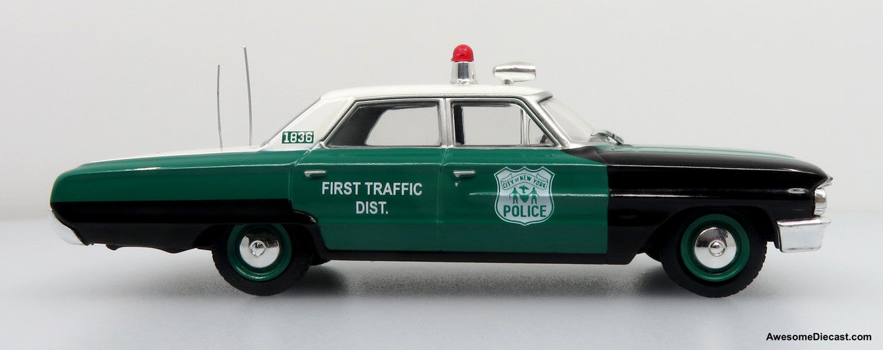 1964 Ford Galaxie 500 Police Car: New York Police Department (Green/Black) 1:43 Diecast Model by Iconic Replicas