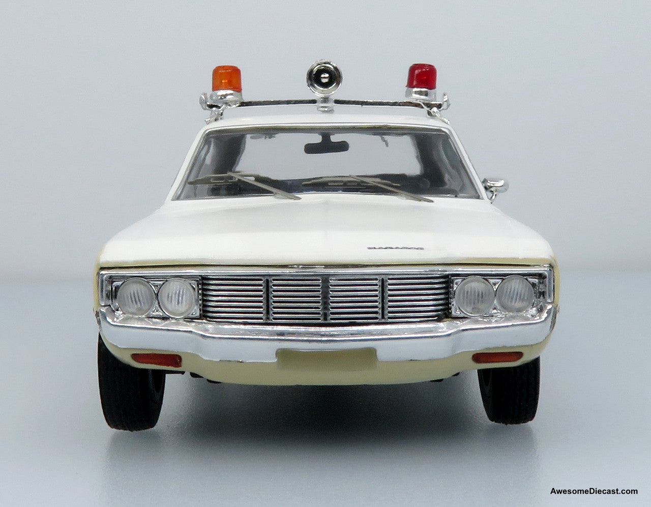 1972 AMC Matador Police Car: Phoenix Police Department 1:43 Diecast Model Car by Iconic Replicas
