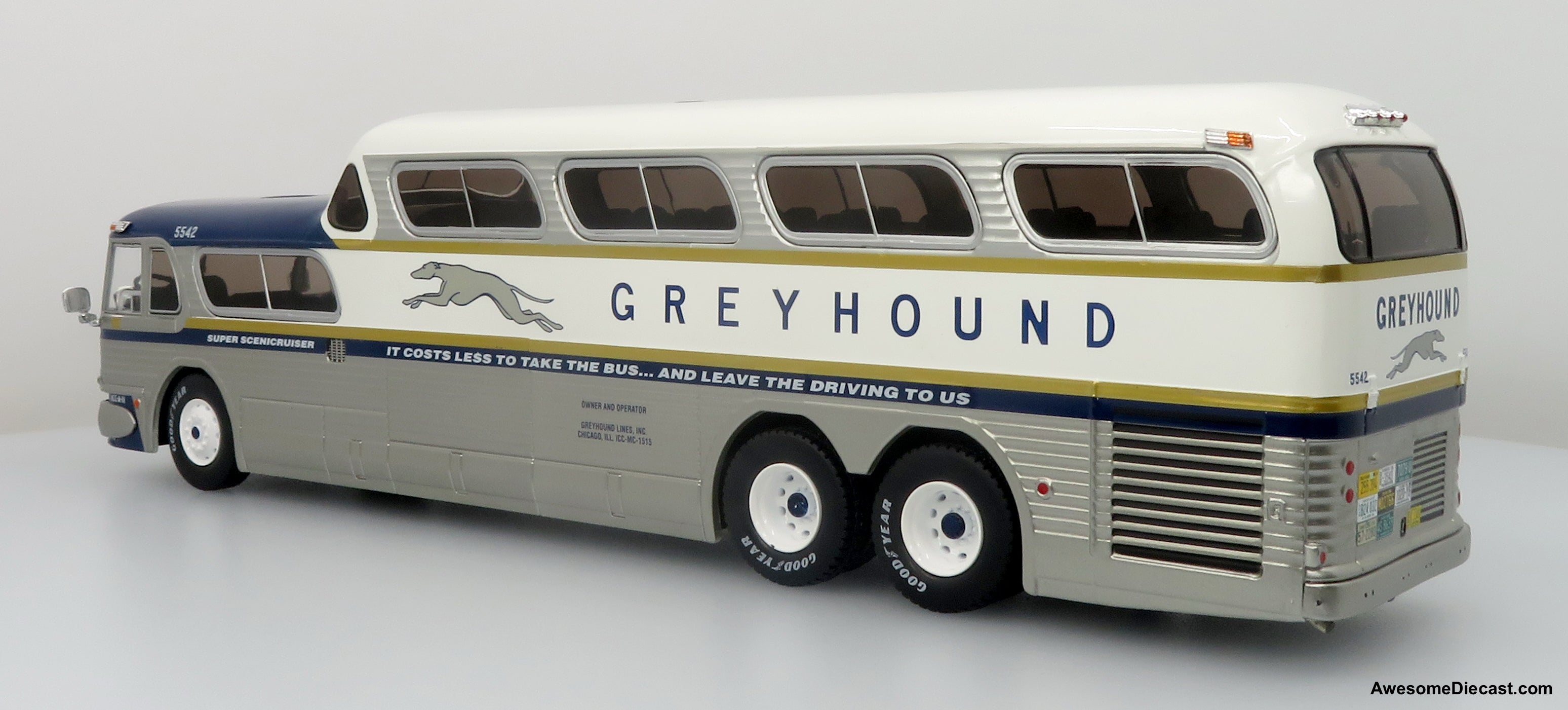 GM PD-4501 Scenicruiser Coach: Greyhound Bus Lines - 50th Anniversary Gold Stripe Livery 1:43 by Iconic Replicas