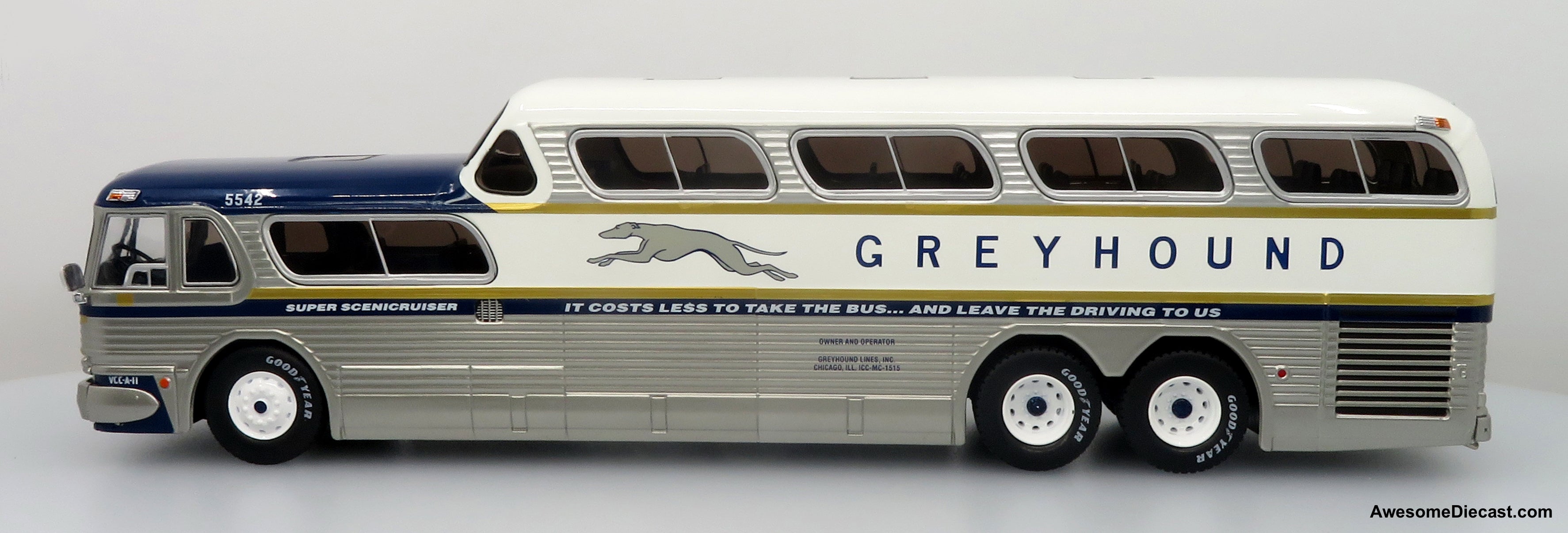 GM PD-4501 Scenicruiser Coach: Greyhound Bus Lines - 50th Anniversary Gold Stripe Livery 1:43 by Iconic Replicas