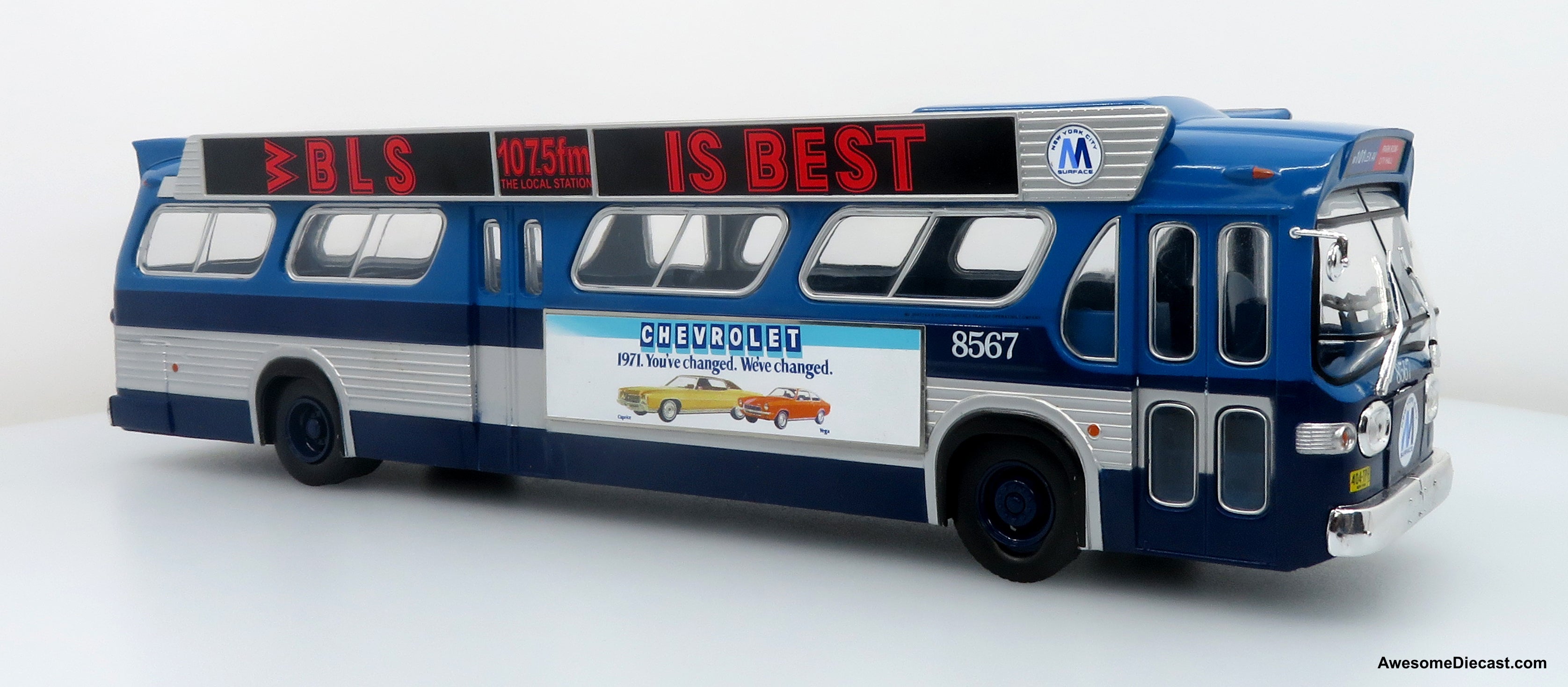 Tiny 1:43 1984 Mitsubishi Fuso Rosa 14 Seat Mini Bus, Green/Cream