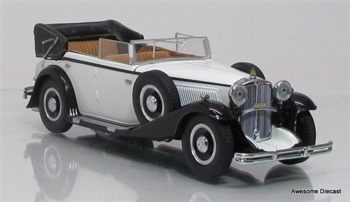 Minichamps 1:43 1932 Maybach Zeppelin, White/Black