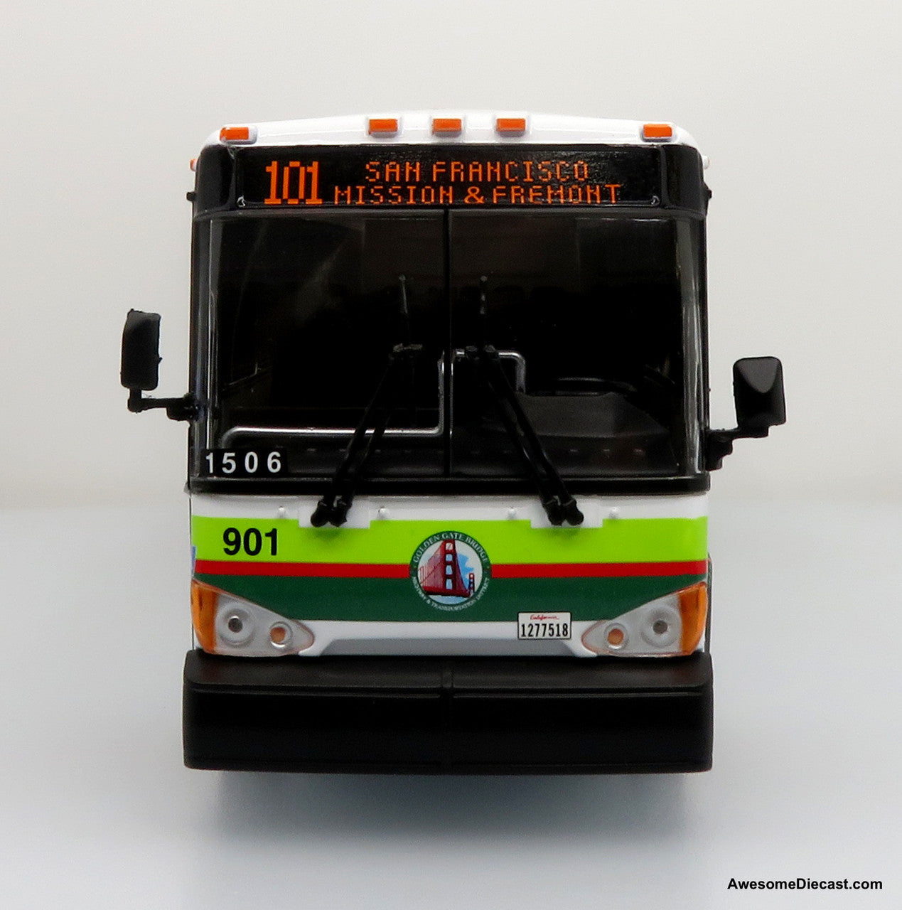MCI D4500CT Coach: Golden Gate Transit 1:50 Model Bus by Iconic Replicas