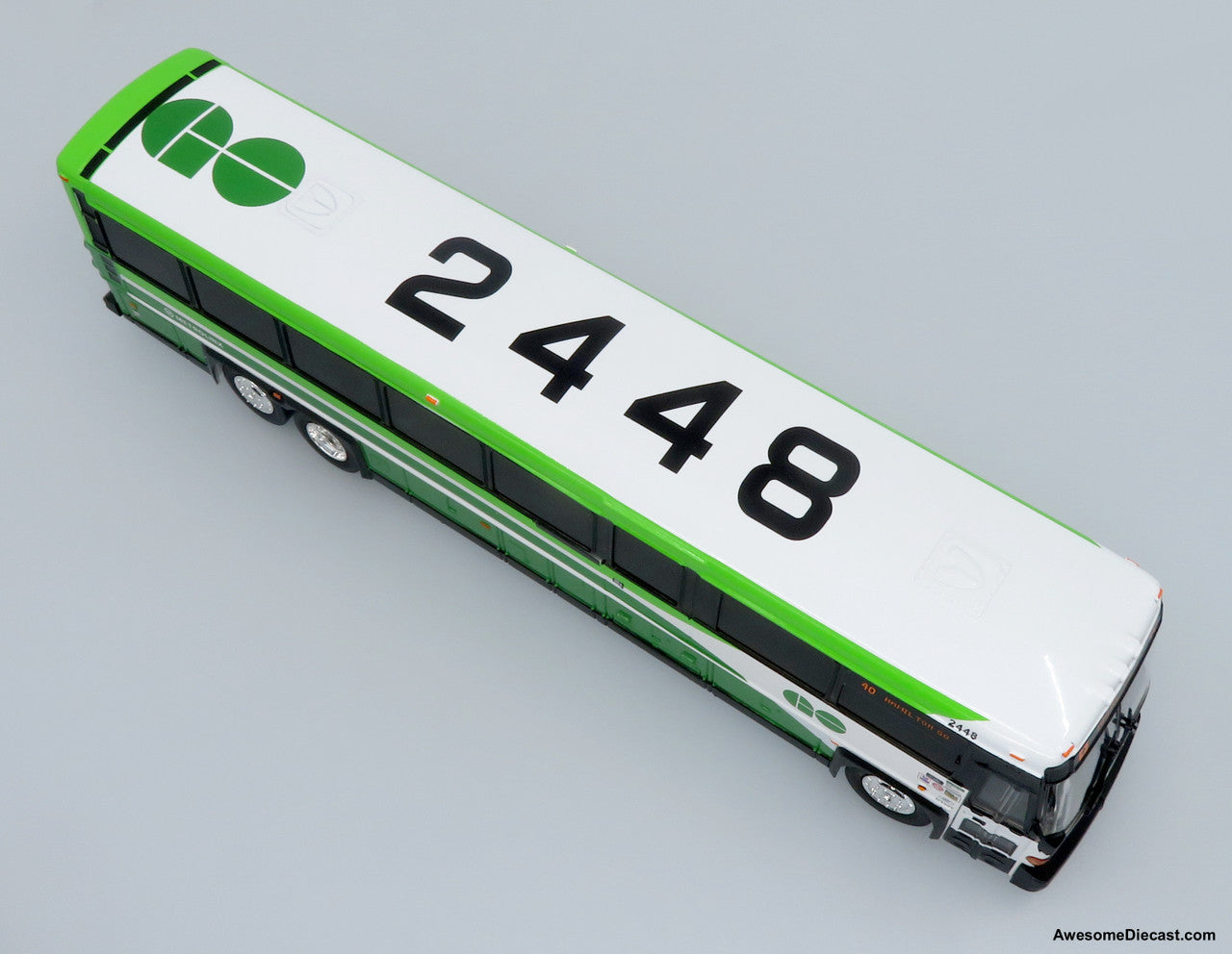 MCI D4500CT Coach: GO Transit 1:50 Model Bus by Iconic Replicas