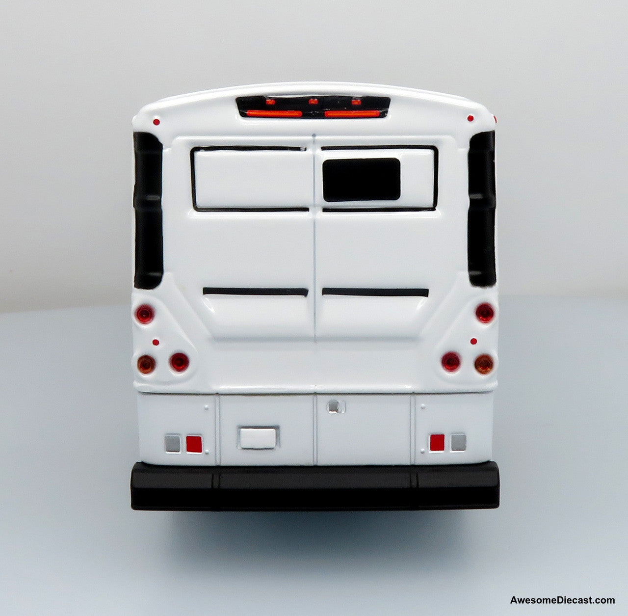 MCI D4500CT Coach: Blank White 1:50 Model Bus by Iconic Replicas