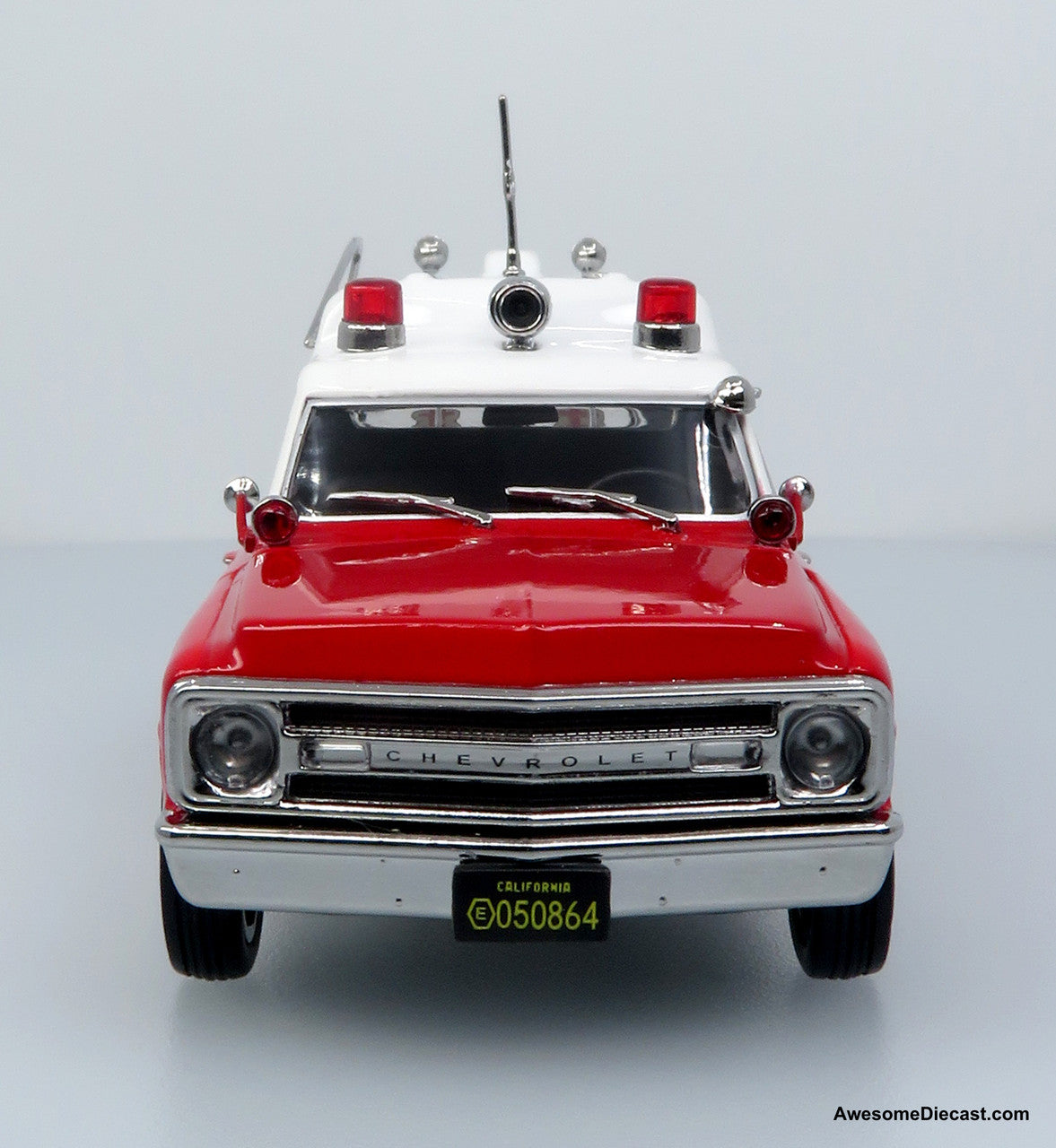 1969 Chevrolet C-10 Ambulance: Los Angeles City Fire Department 1:50 Diecast Model Car by Iconic Replicas