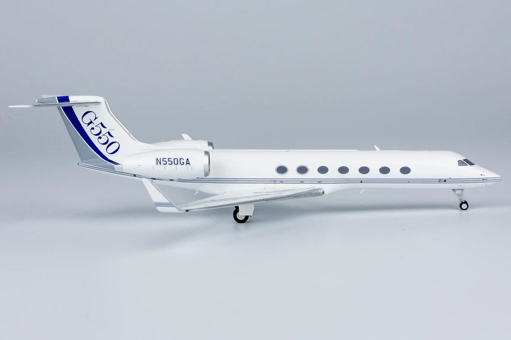 Gulfstream G550 Business Jet 1:200 Diecast Model Plane by NG Models