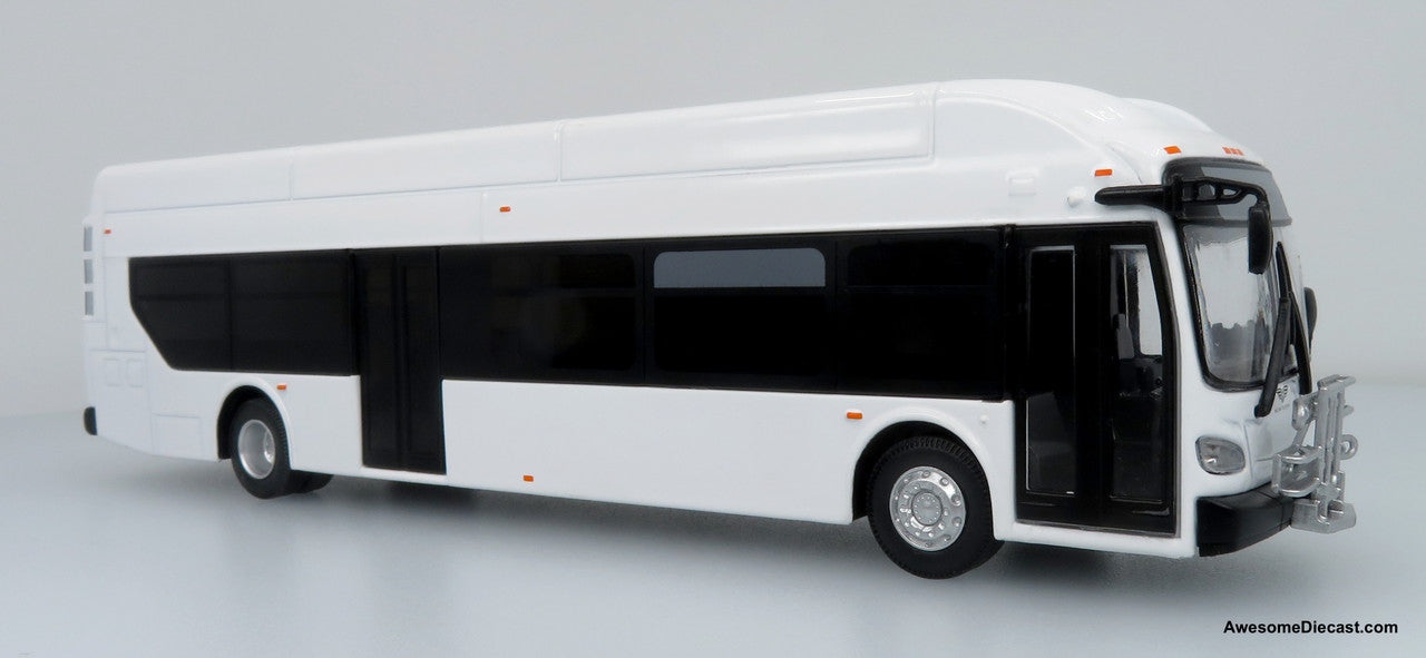 Iconic Replicas 1:64 NFI Xcelsior XN40 Transit Bus: Blank White