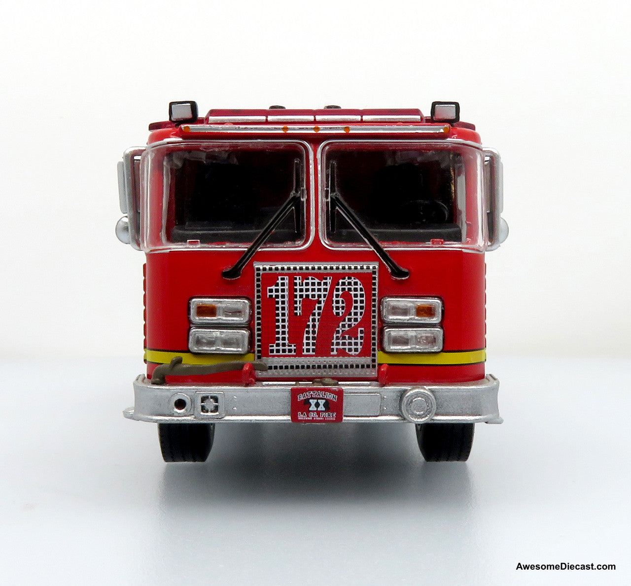 Iconic Replicas 1:64 KME Predator Fire Engine: LACFD - Engine 172
