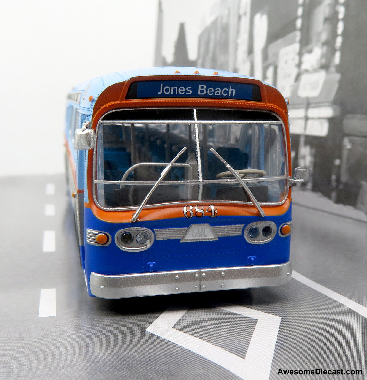GM New Look Transit Bus: MSBA Long Island 1:87 (HO) ABS Plastic Bus by Rapido