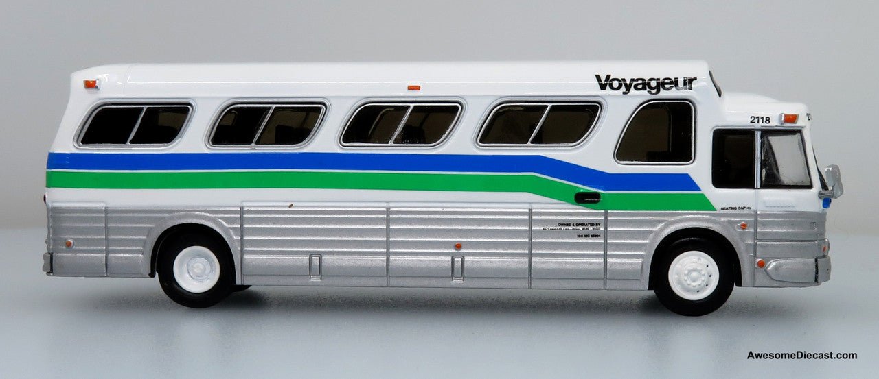 Iconic Replicas 1:87 1966 GM PD4107 "Buffalo" Coach: Voyageur Colonial