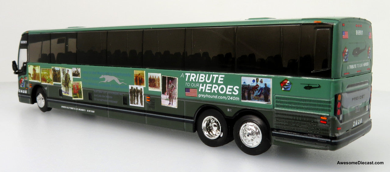 Iconic Replicas 1:87 Prevost X3-45 Coach: Greyhound Military Tribute Special Edition
