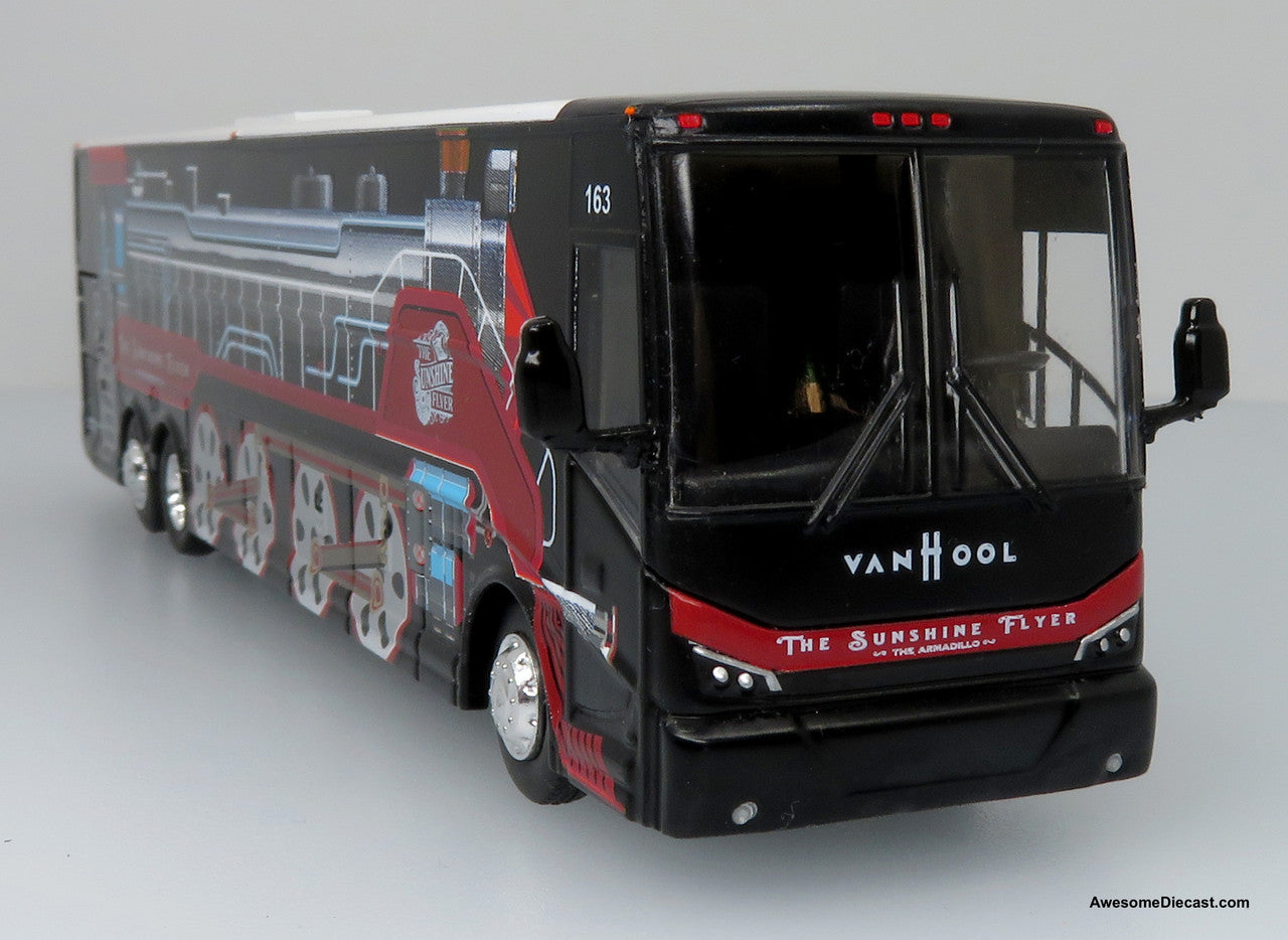 Iconic Replicas 1:87 Van Hool CX-45 Coach: The Sunshine Flyer / Empire Coach Lines Locomotive