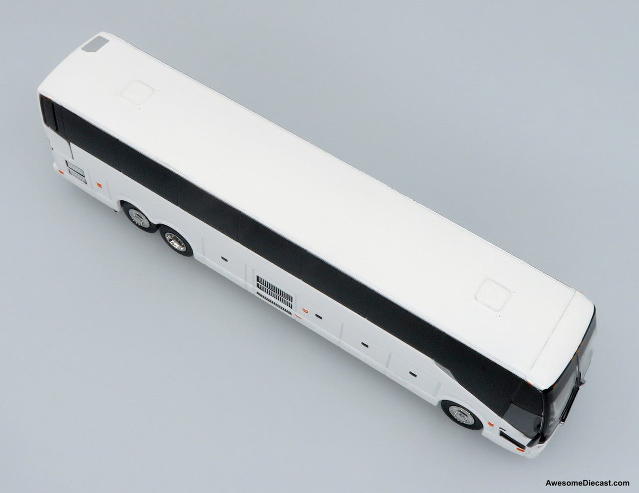 Prevost H3-45 Coach: Blank White 1:87 (HO) Diecast Model Bus by Iconic Replicas