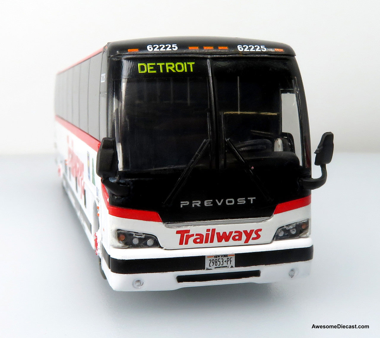 Iconic Replicas 1:87 Prevost X3-45 Coach: Adirondack Trailways