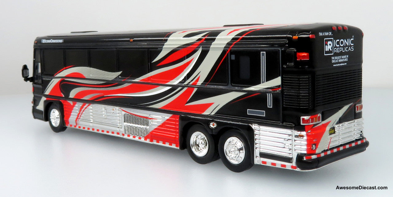 Iconic Replicas 1:87 MCI D4000 Coach: IconiCruiser
