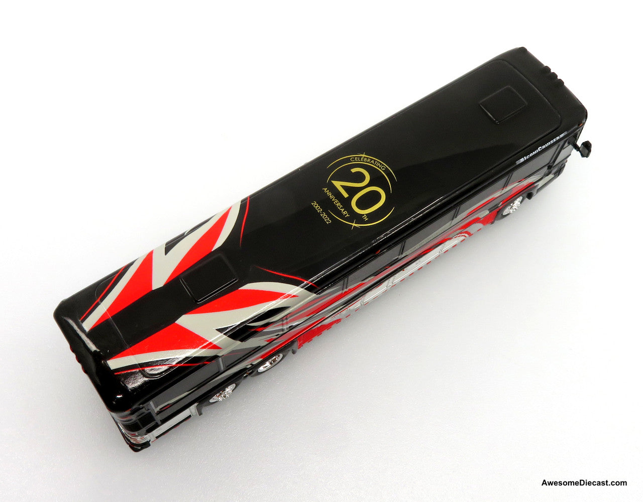Iconic Replicas 1:87 MCI D4000 Coach: IconiCruiser