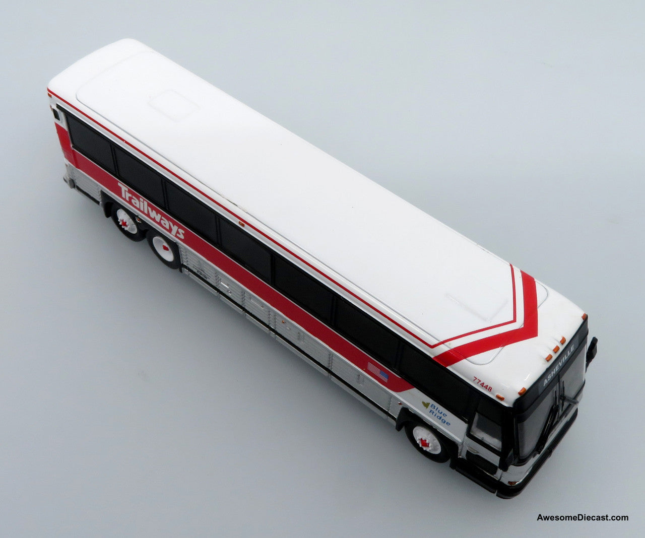 Iconic Replicas 1:87 MCI D4000 Coach: Blue Ridge Trailways
