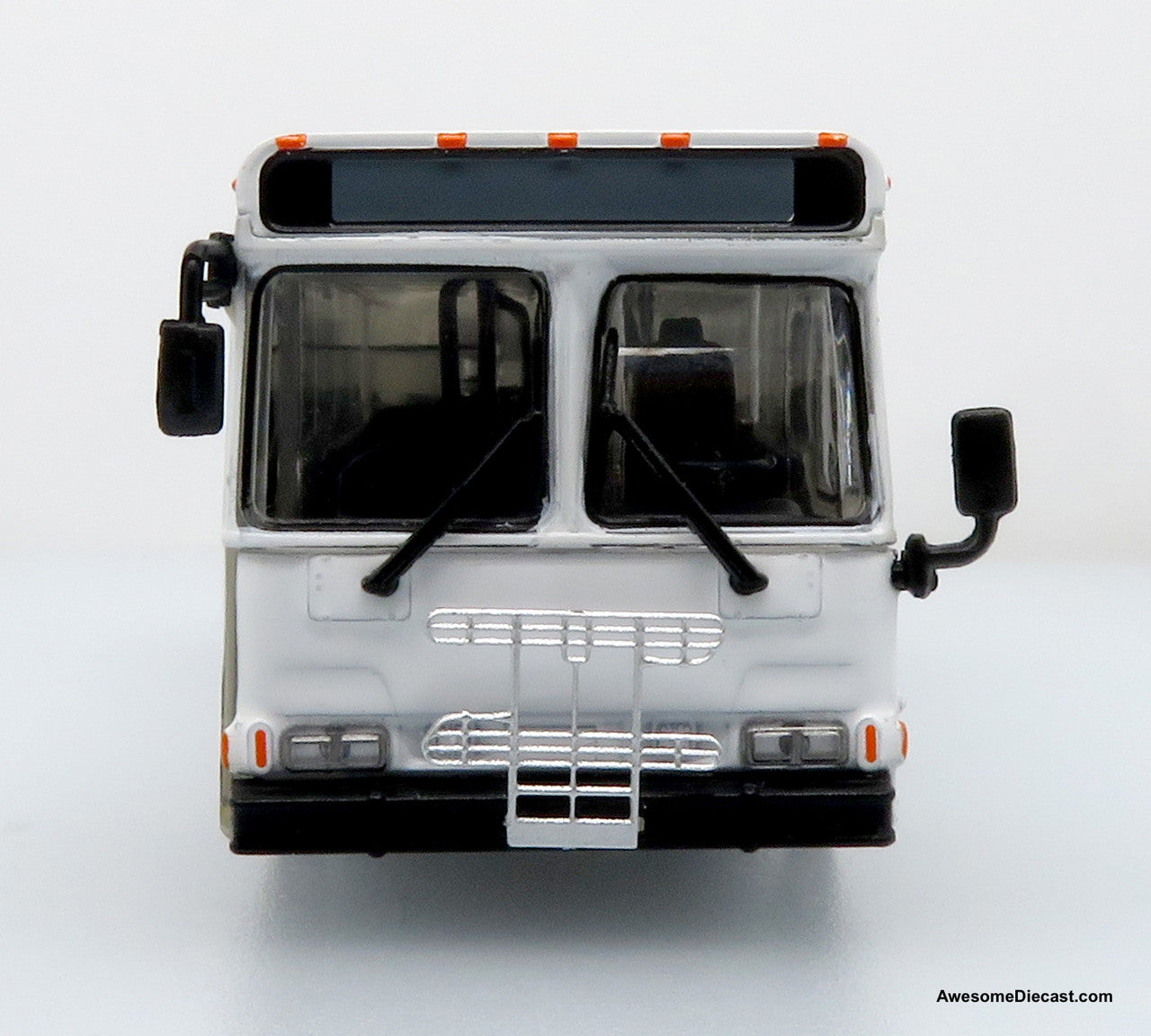 Iconic Replicas 1:87 Orion V Transit Bus: Blank White