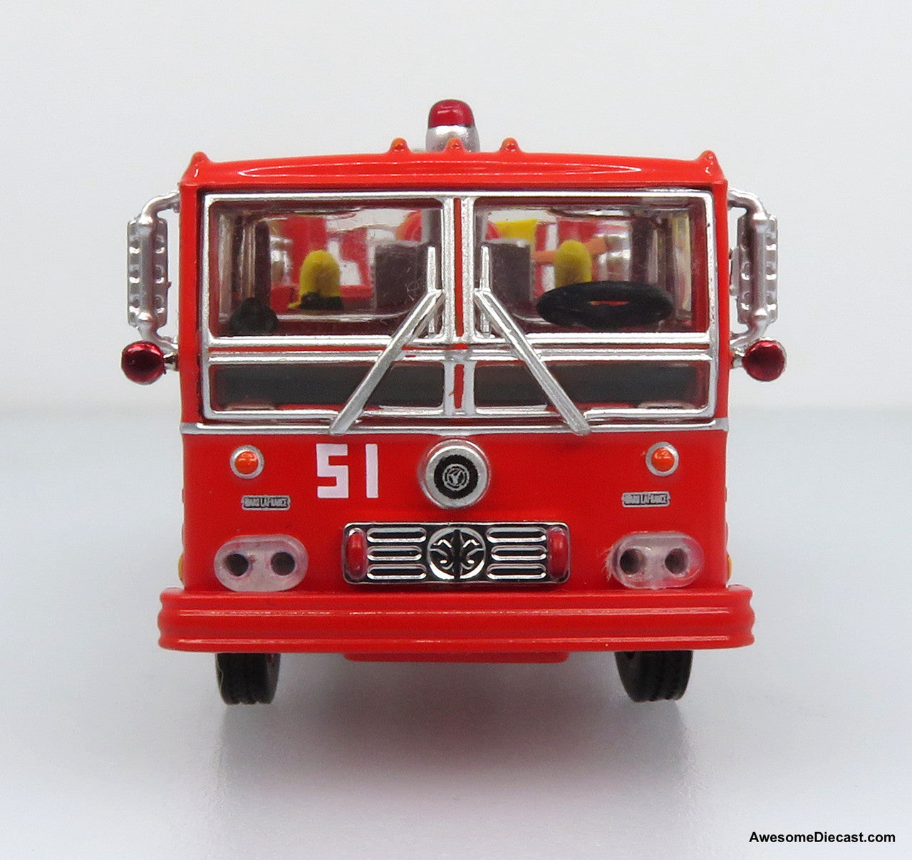 1973 Ward LaFrance Ambassador Fire Engine: LACOFD — Engine 51 1:87 Diecast Model Fire Truck by Iconic Replicas