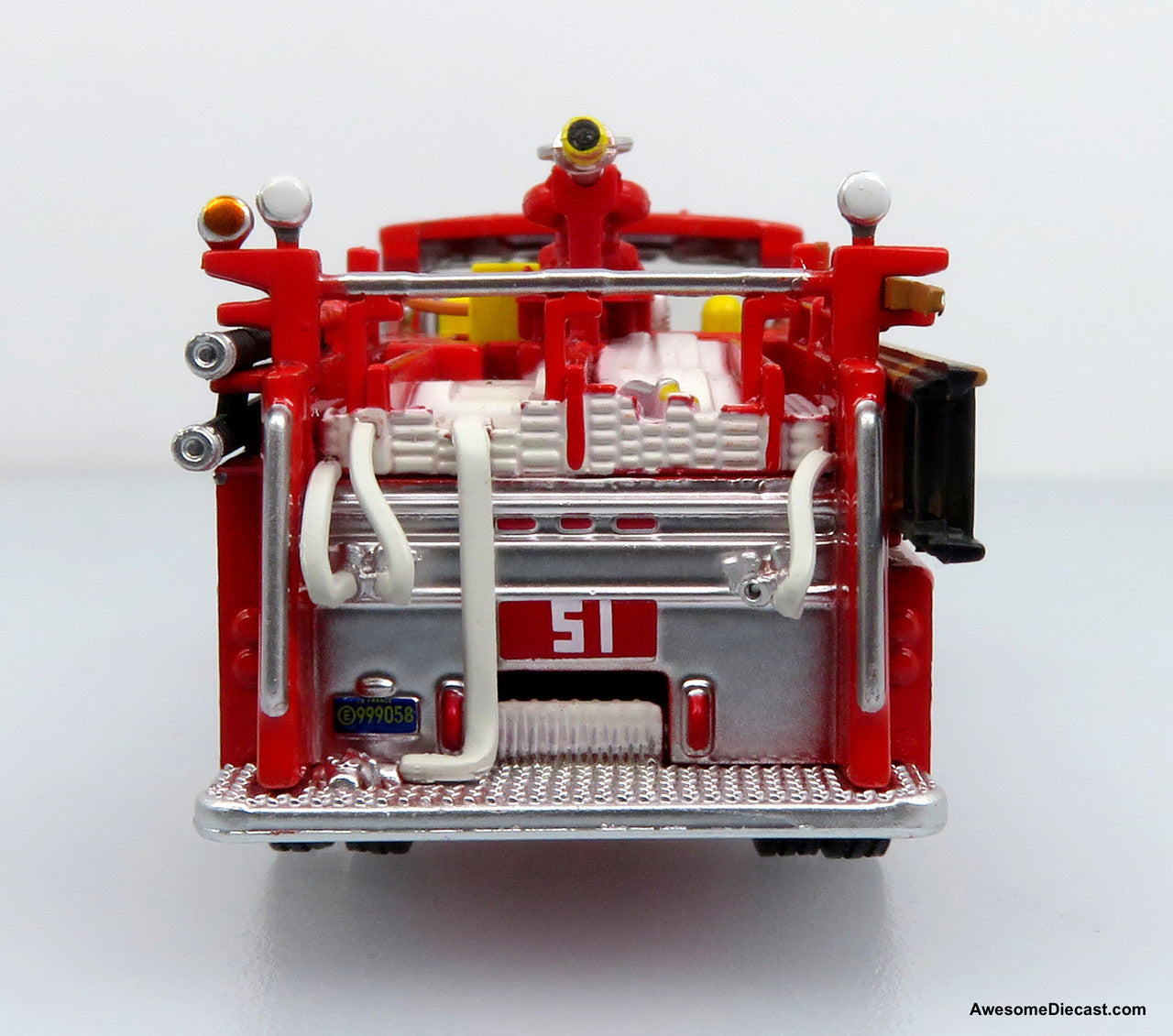 1973 Ward LaFrance Ambassador Fire Engine: LACOFD — Engine 51 1:87 Diecast Model Fire Truck by Iconic Replicas