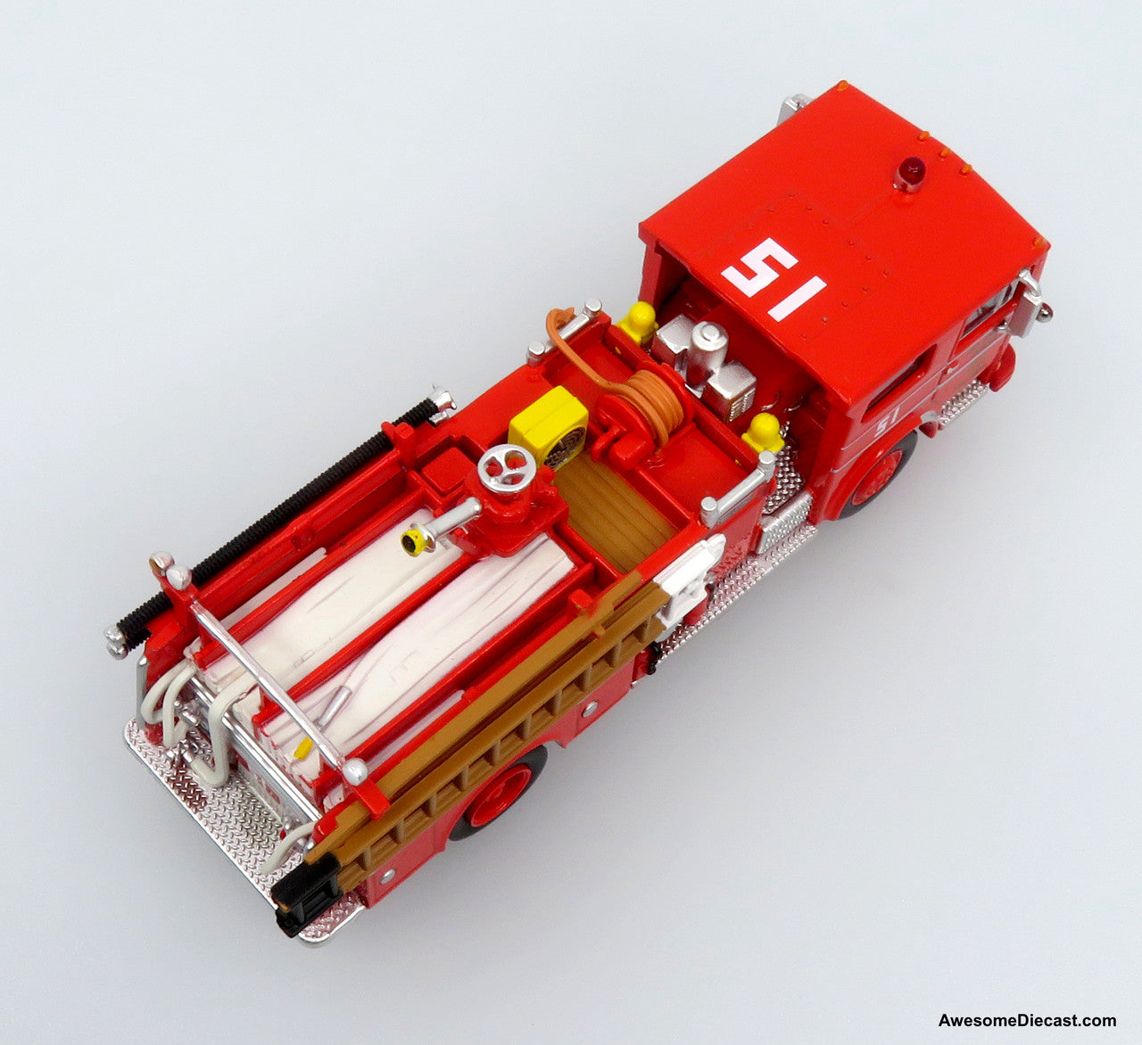 1973 Ward LaFrance Ambassador Fire Engine: LACOFD — Engine 51 1:87 Diecast Model Fire Truck by Iconic Replicas