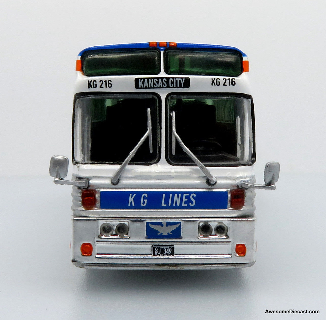 1969 Eagle Model 05 Coach: KG Lines / Greyhound 1:87 (HO) Diecast Model Bus by Iconic Replicas