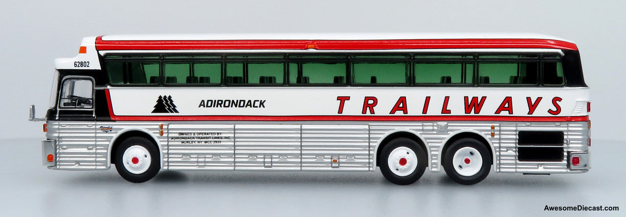 1969 Eagle Model 05 Coach: Adirondack Trailways 1:87 (HO) Diecast Model Bus by Iconic Replicas